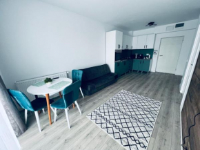Silvia RESIDENT, Oradea